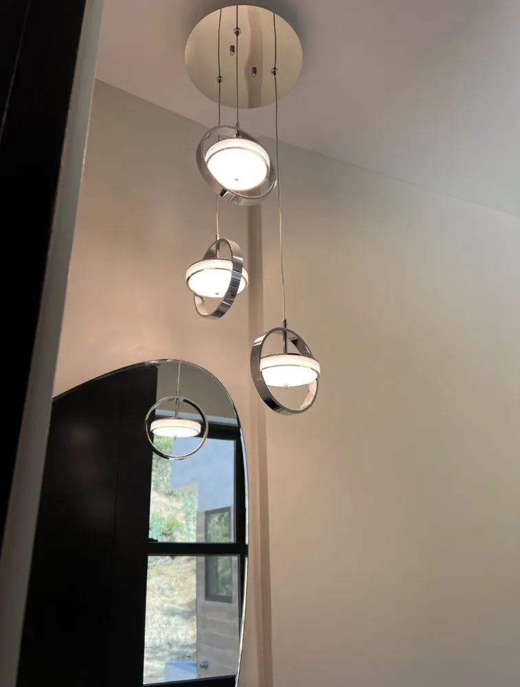 Slide of Deluxe Electric Construction