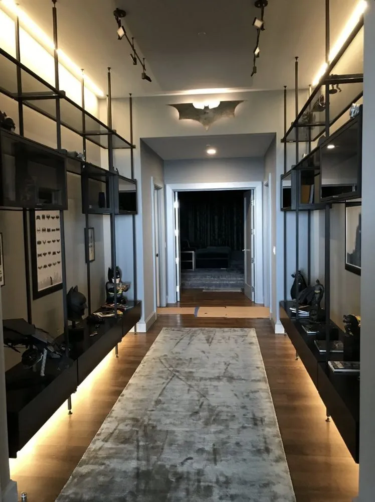 Slide of Deluxe Electric Construction