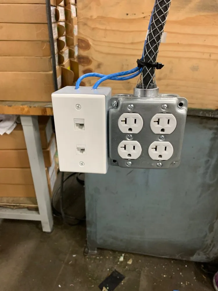 Slide of Dempsey Family Electric of Texas