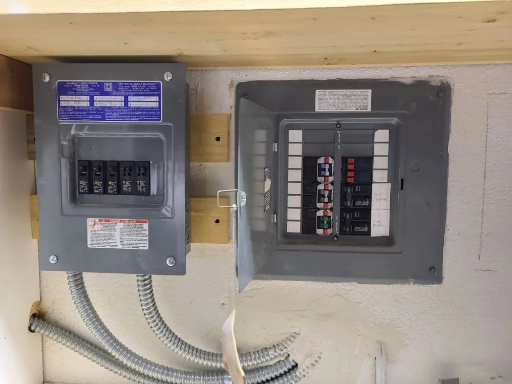 Slide of Den Electric