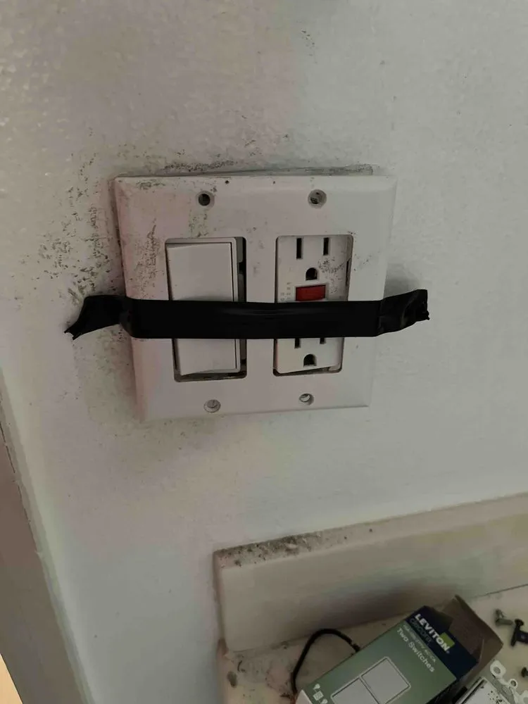 Slide of Den Electric