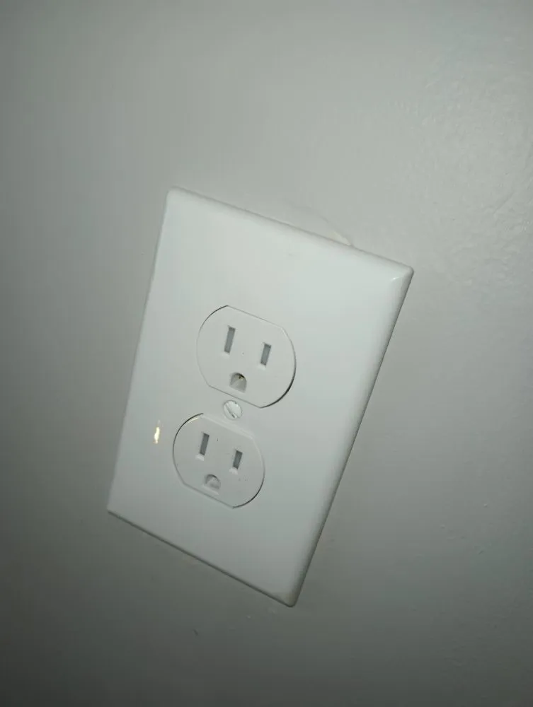 Licensed lighting installation experts serving Redford, MI - Dennis Electric
