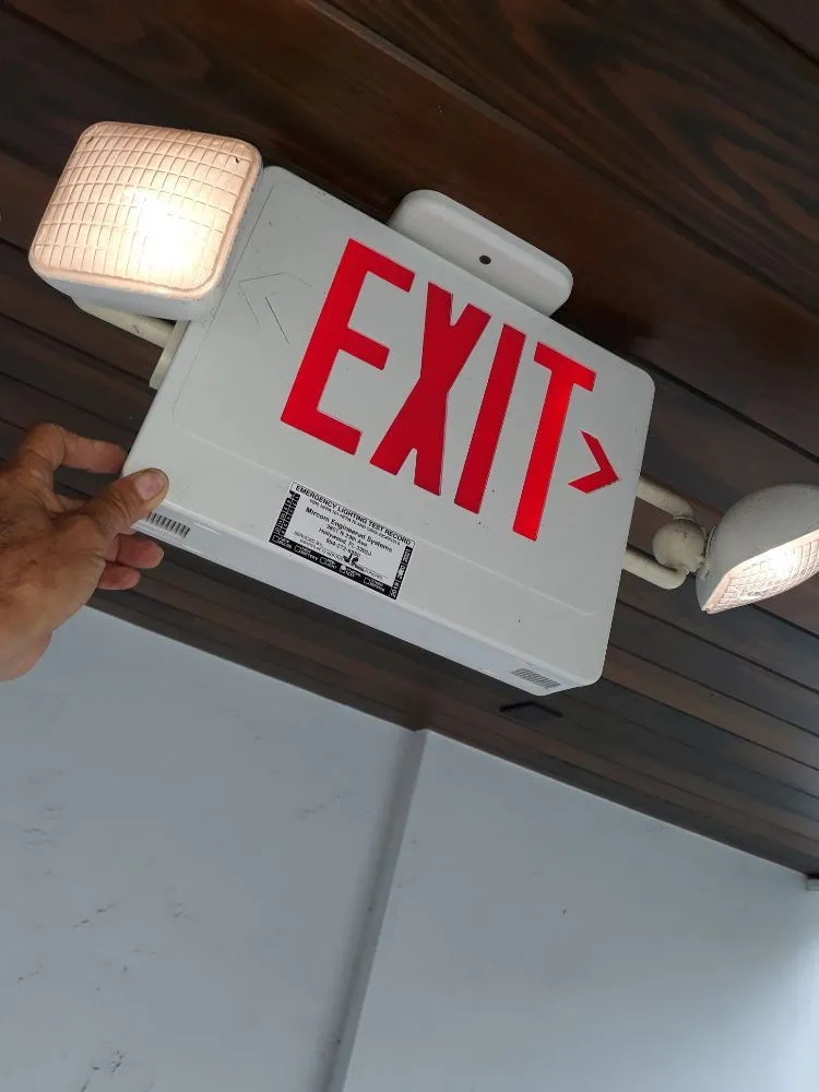 Slide of Denros Electric