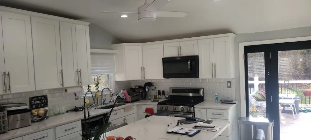 Slide of Denz Eeletric