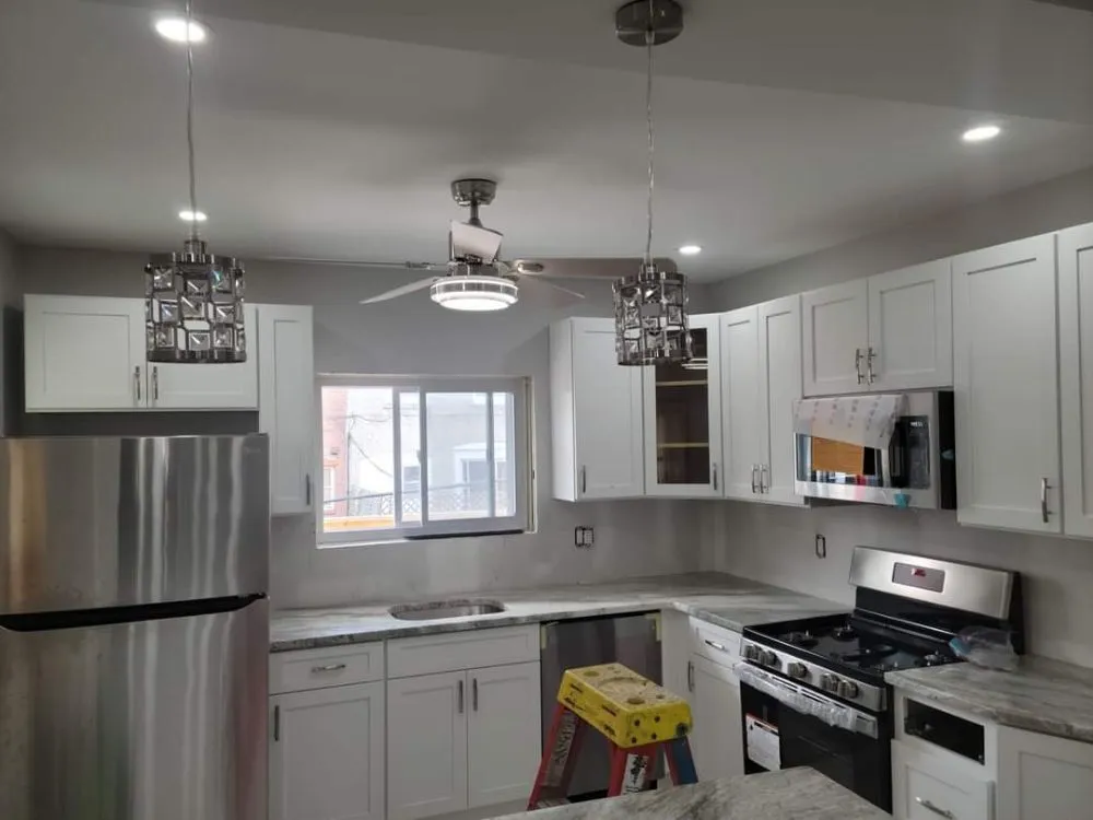 Professional outlet and switch repair in ,  by Denz Eeletric