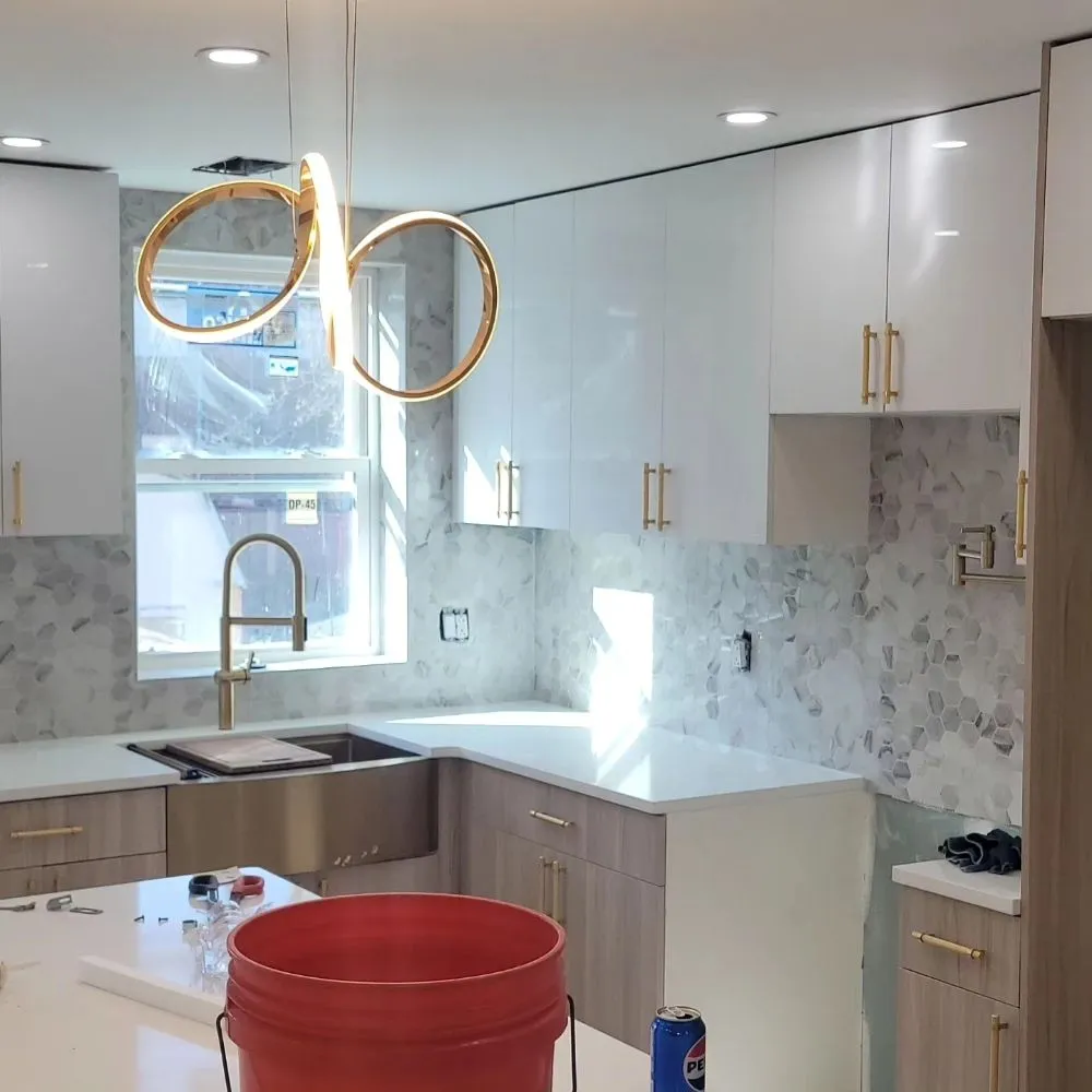 Slide of Denz Eeletric