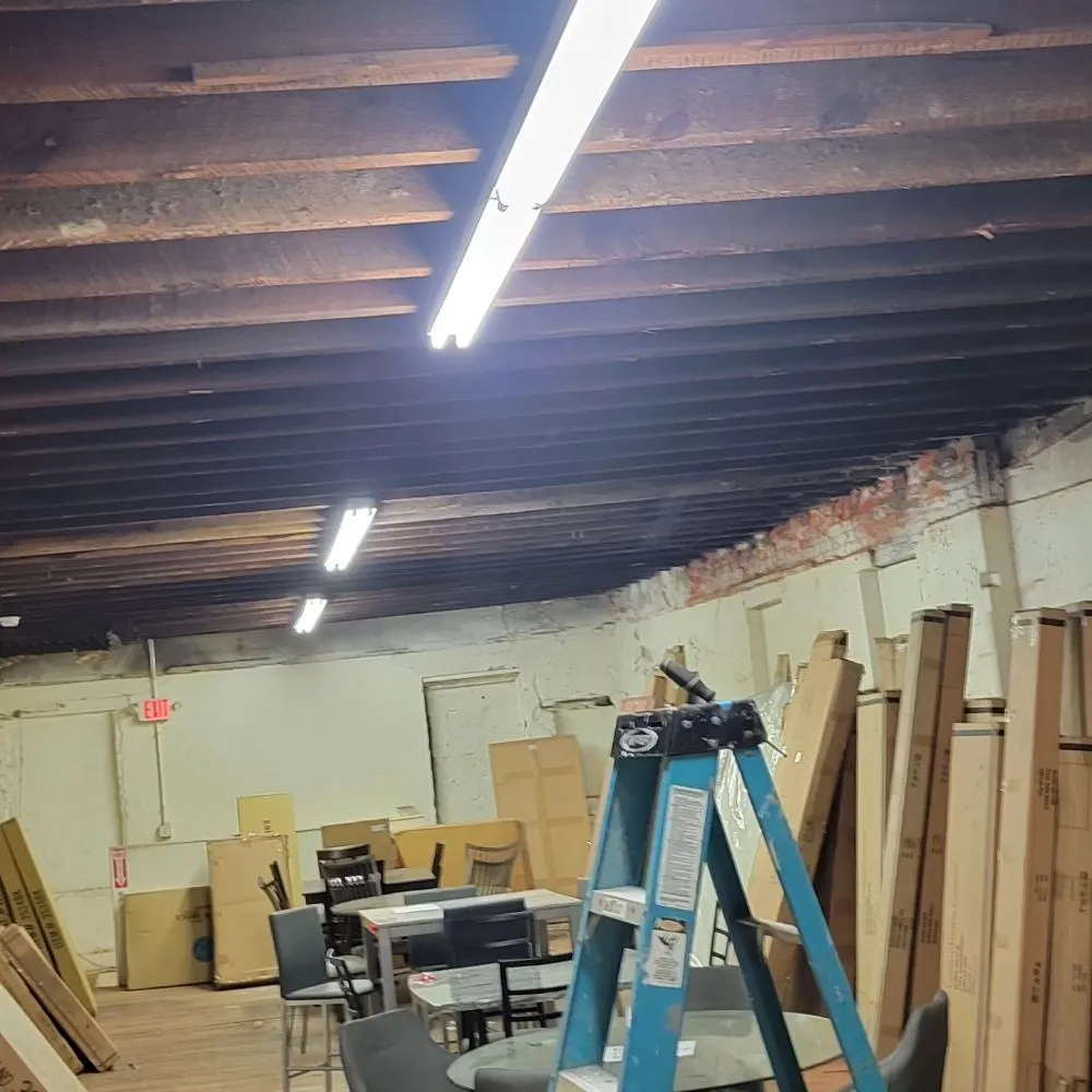 Slide of Denz Eeletric