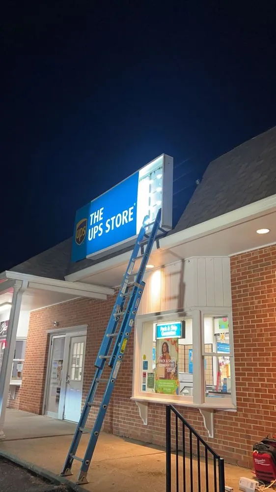 Slide of Derek Johnson Electrician