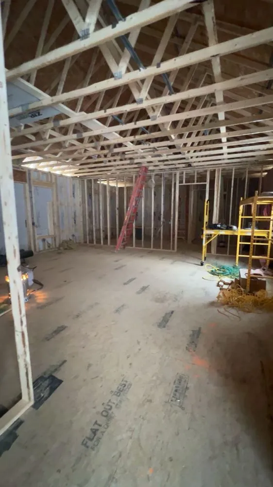 Slide of Derek Johnson Electrician