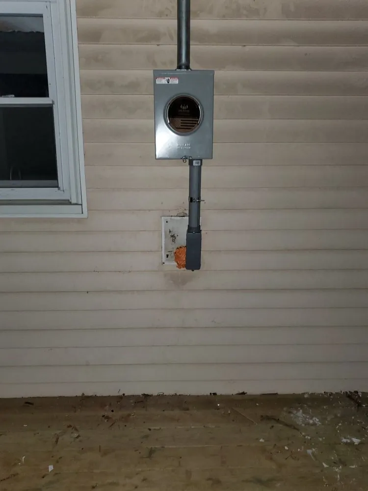 Slide of Derek The Electrician