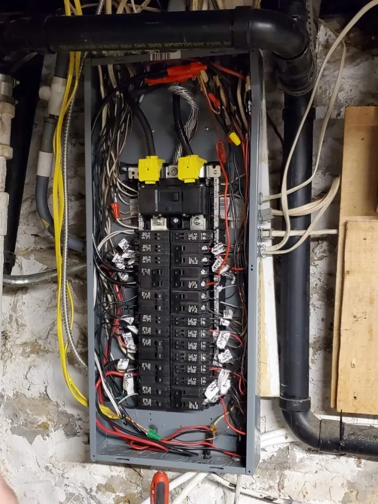 Slide of Derek The Electrician