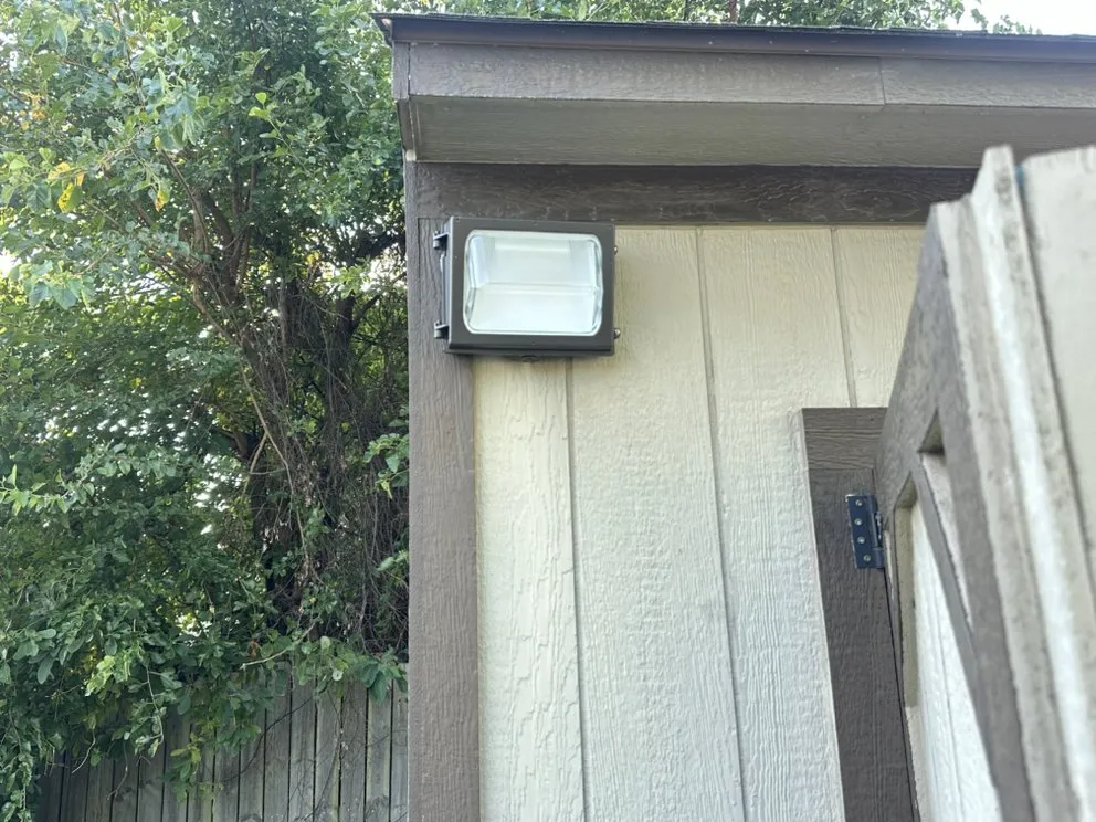 Slide of Derick Electrician