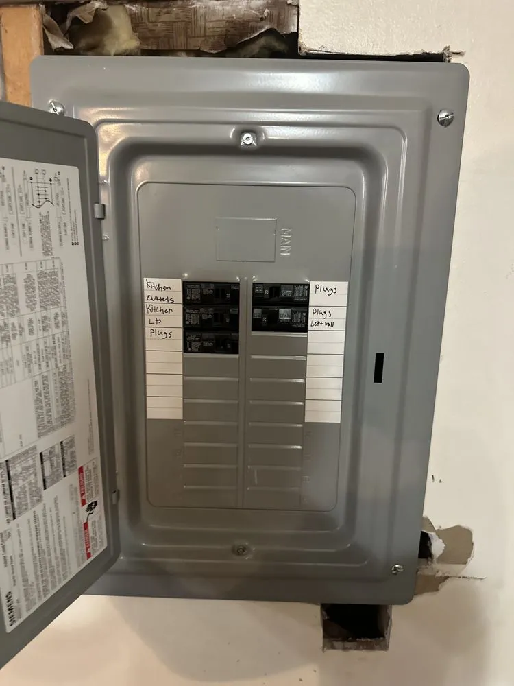 Slide of Derick Electrician