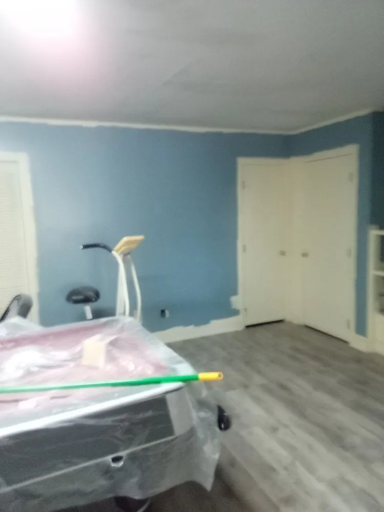 Slide of Derrick's Residential Maintenance