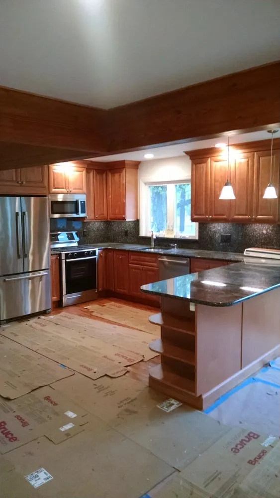 Slide of Des Electric