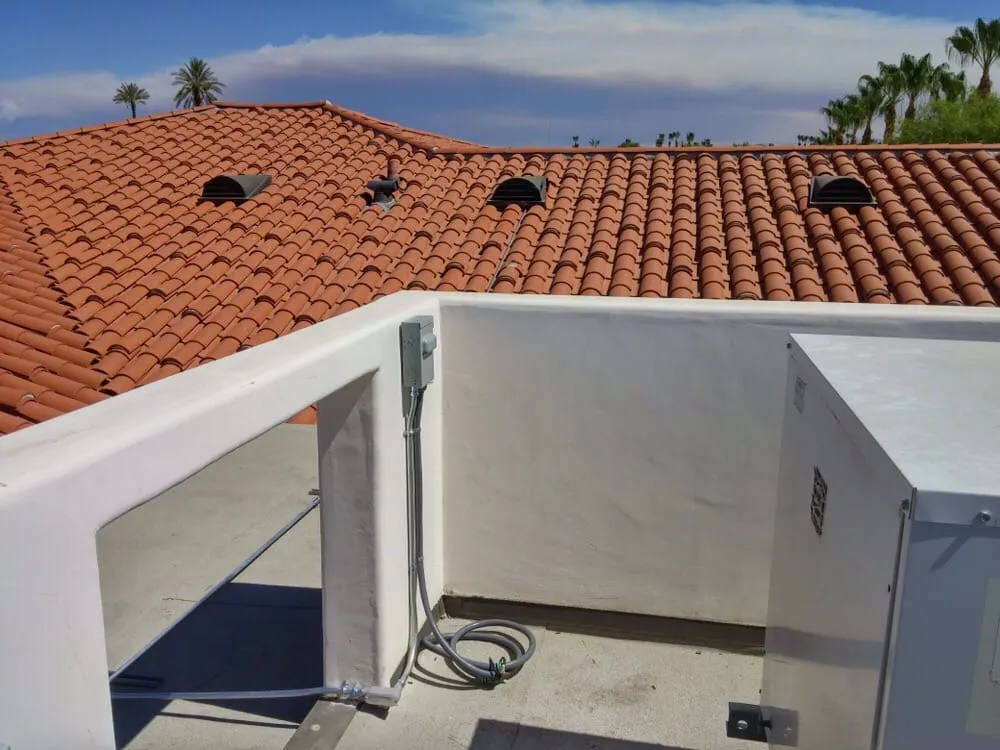 Trusted emergency electrical service experts serving ,  - Desert Elite Electric & Construction, Inc.