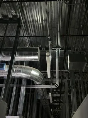 Desert Elite Electric Logo