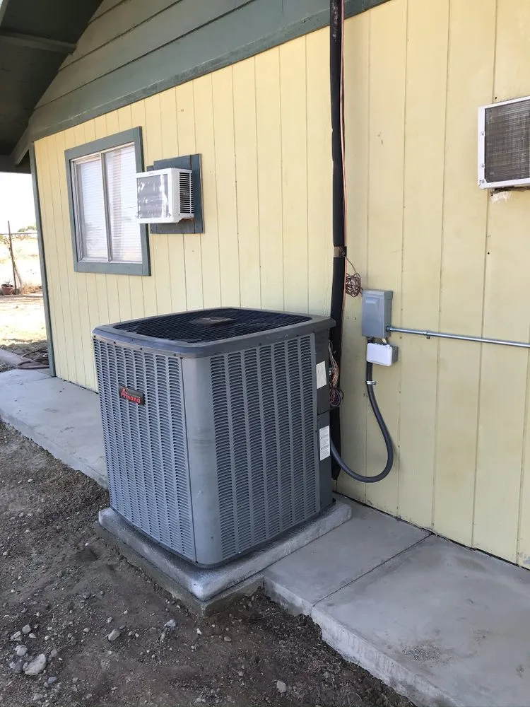 Slide of Desert Fixers