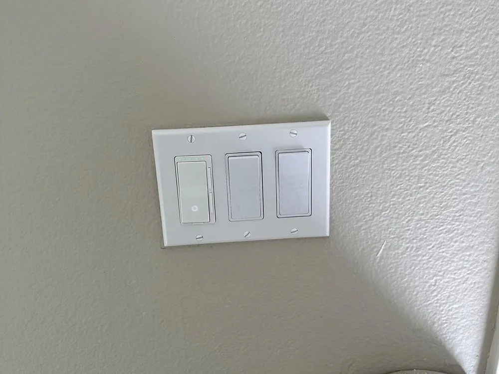 Slide of Deshawn Electricians