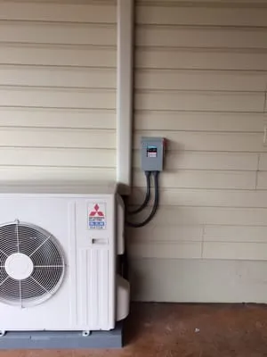 Design Electric Logo