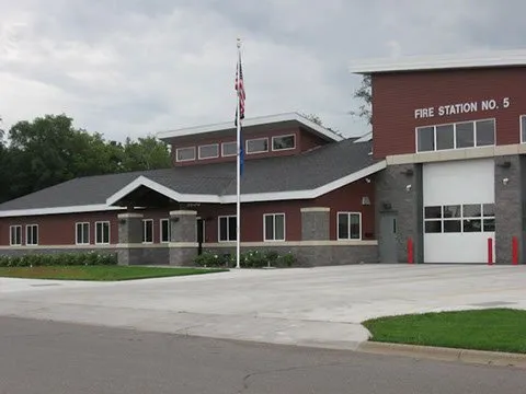 Affordable electrician providing panel upgrade in St. Cloud, MN - Design Electric