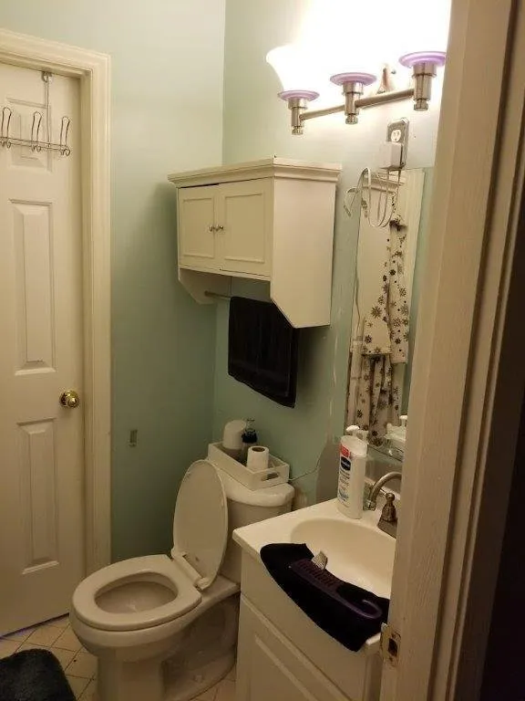 Slide of Designs by Defne