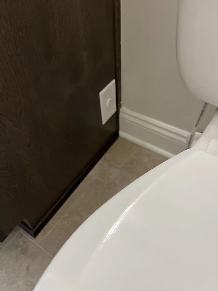 Reliable electrician providing lighting installation in , 