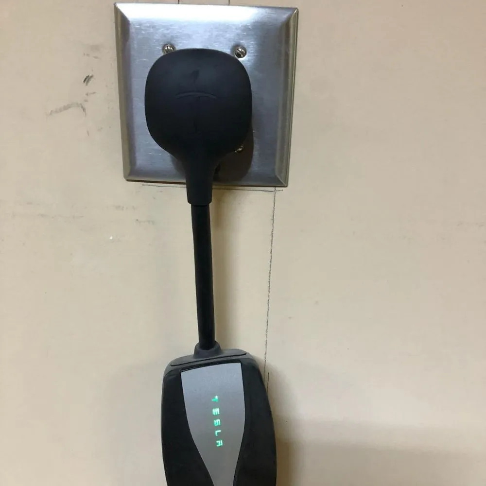 Reliable electrical repair service in ,  - Devolt Electric