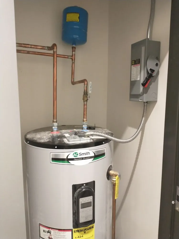 Emergency electrical service for homes in circuit breaker repair,  by 