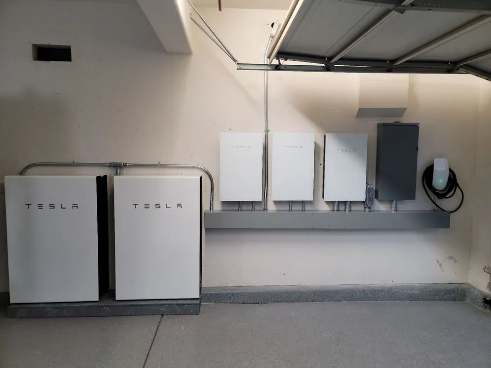 Slide of Devore Construction