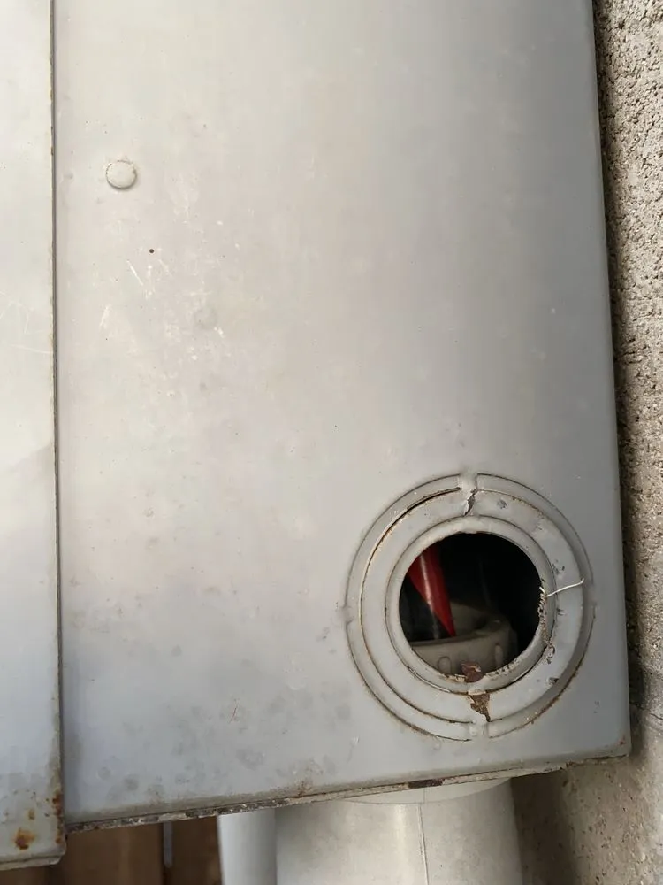 Expert electrician providing wiring installation in Urban Honolulu, HI - DEZ Electric