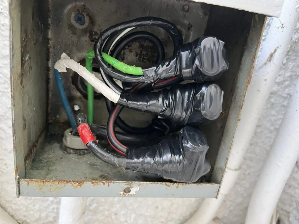 Emergency lighting installation service in Urban Honolulu, HI - DEZ Electric