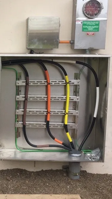 Trusted electrician providing outlet and switch repair in Urban Honolulu, HI - DEZ Electric