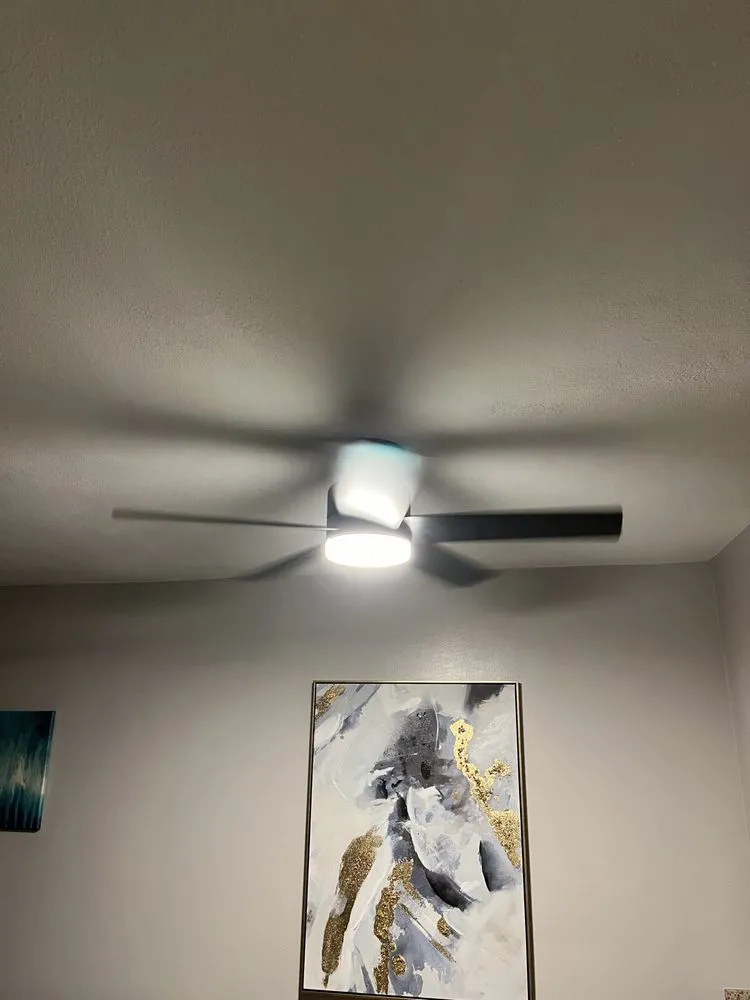 Licensed outlet and switch repair in Urban Honolulu, HI by DEZ Electric