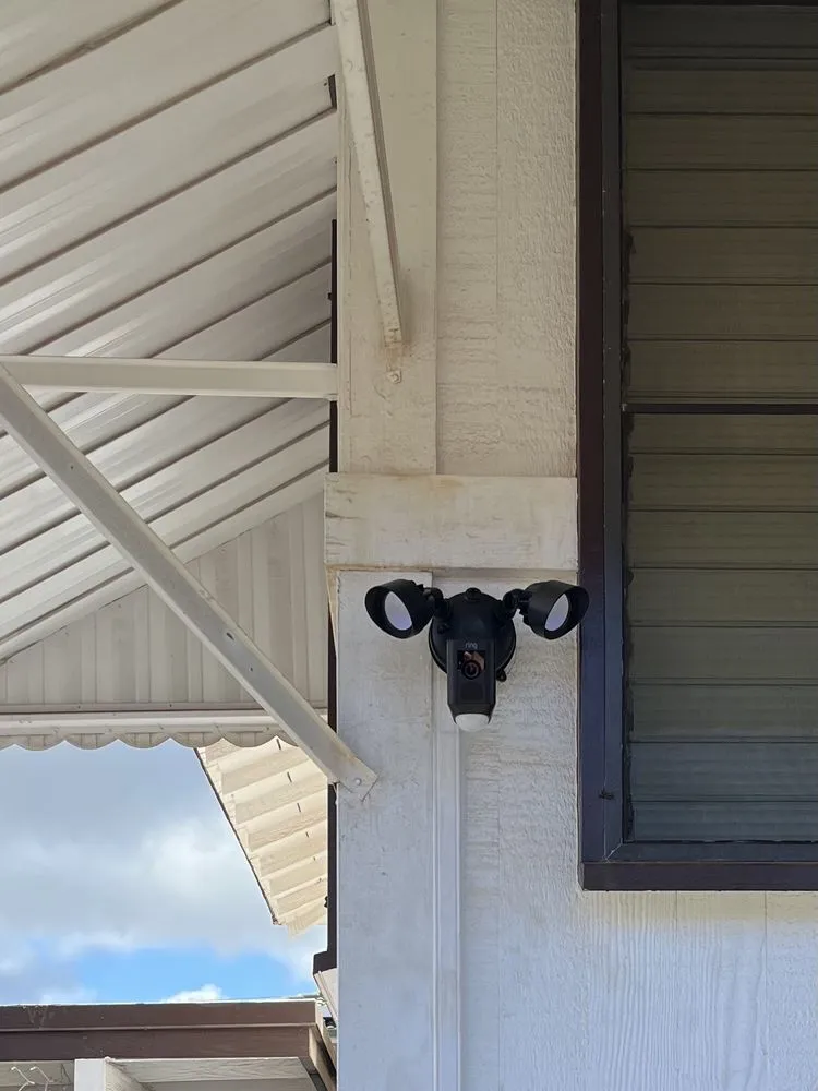 Emergency electrician providing lighting installation in Urban Honolulu, HI - DEZ Electric