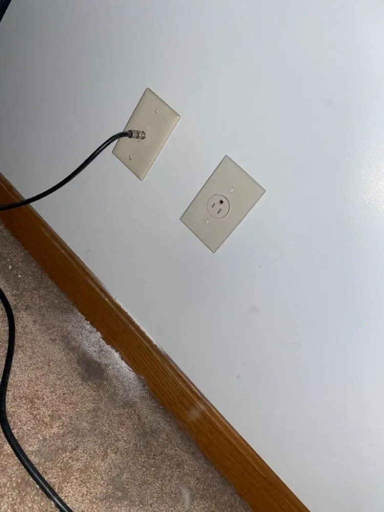 Slide of DFE Electrical Services