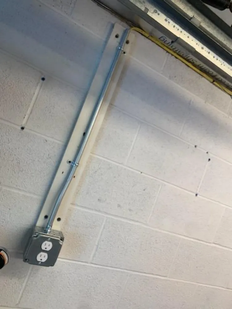 Slide of DFE Electrical Services