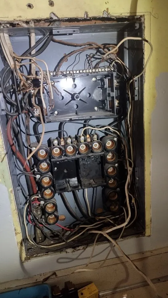 Professional outlet and switch repair experts serving Laceys Spring, AL - DFS Electric