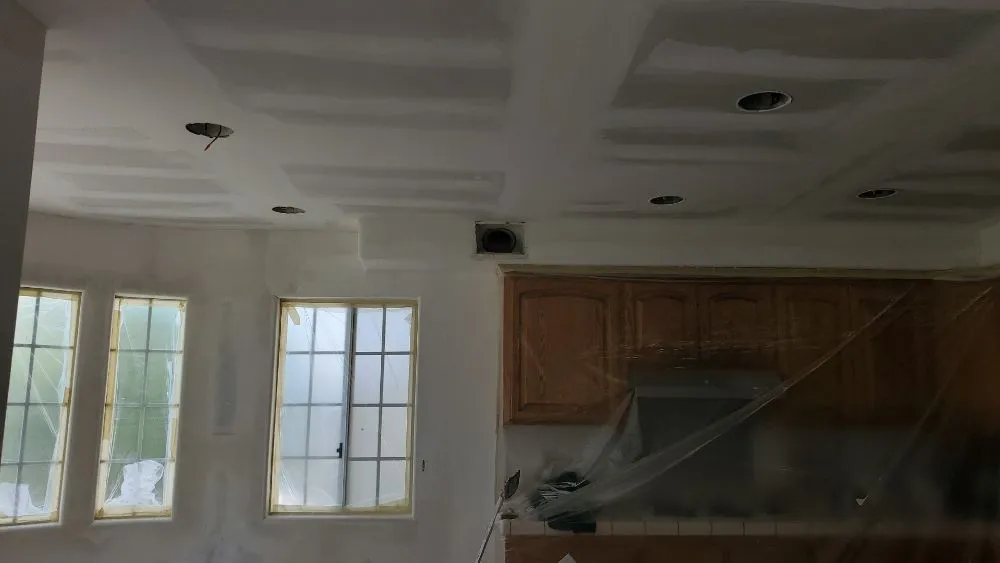 Affordable electrician providing outlet and switch repair in West Whittier-Los Nietos, CA - DFS Handyman