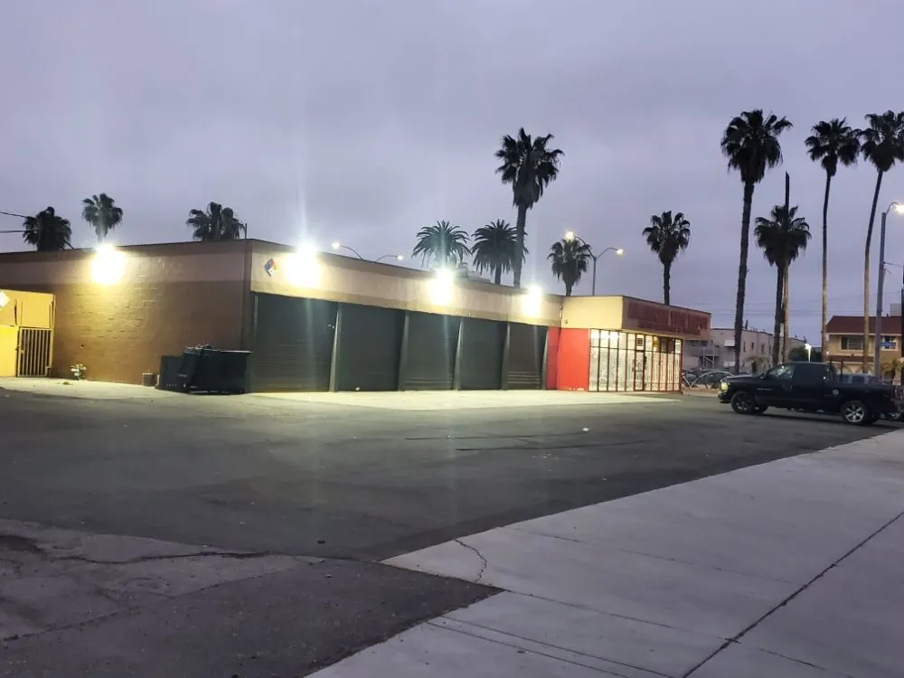 Affordable electrician providing outlet and switch repair in West Whittier-Los Nietos, CA - DFS Handyman