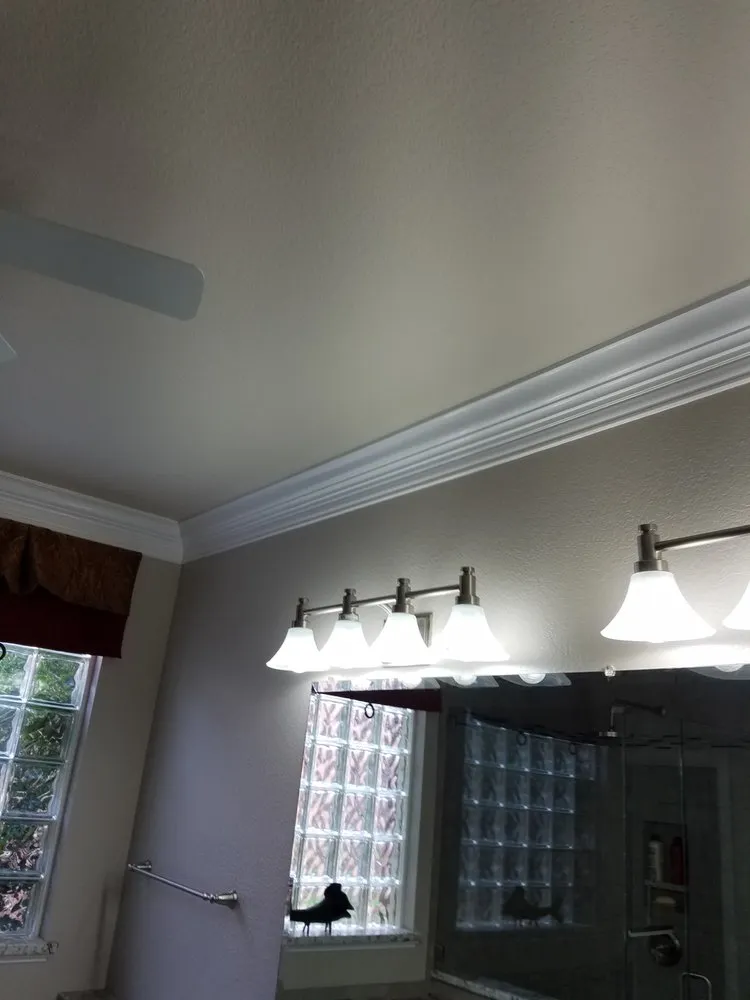 Licensed electrician providing wiring installation in , 