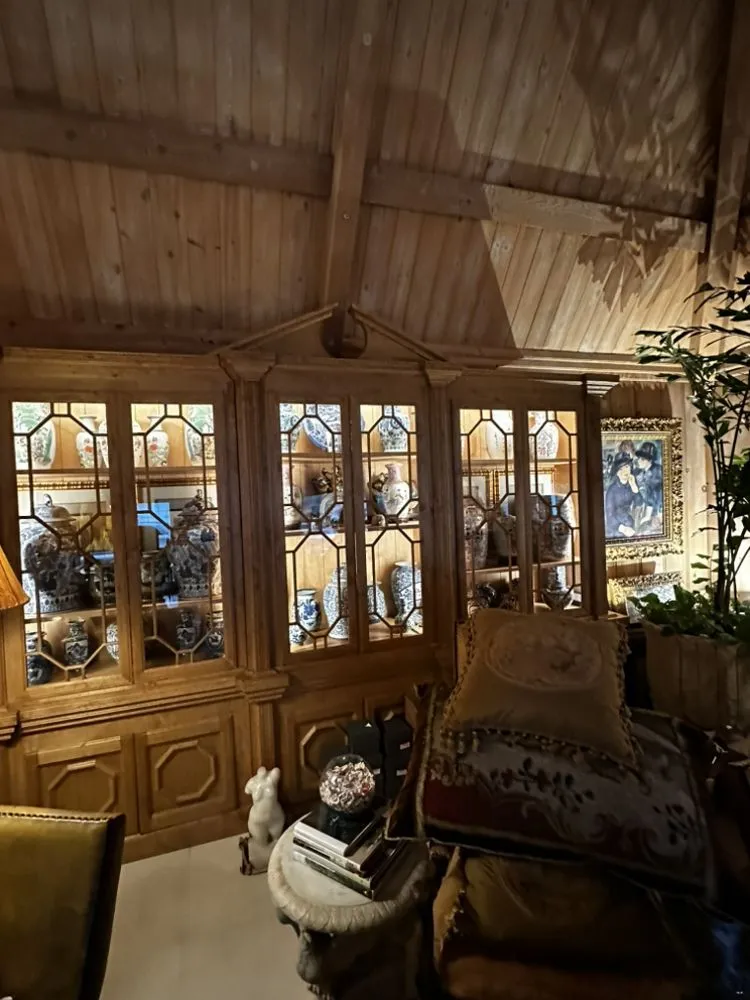 Slide of DG Electric