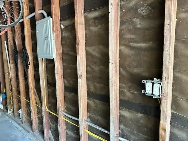 Slide of DG Electric