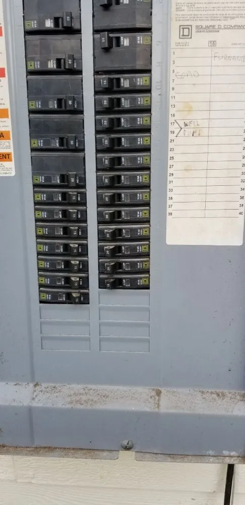 Slide of DG Energy Electric