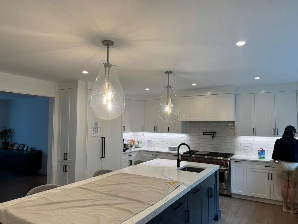 Slide of D&H Electrical