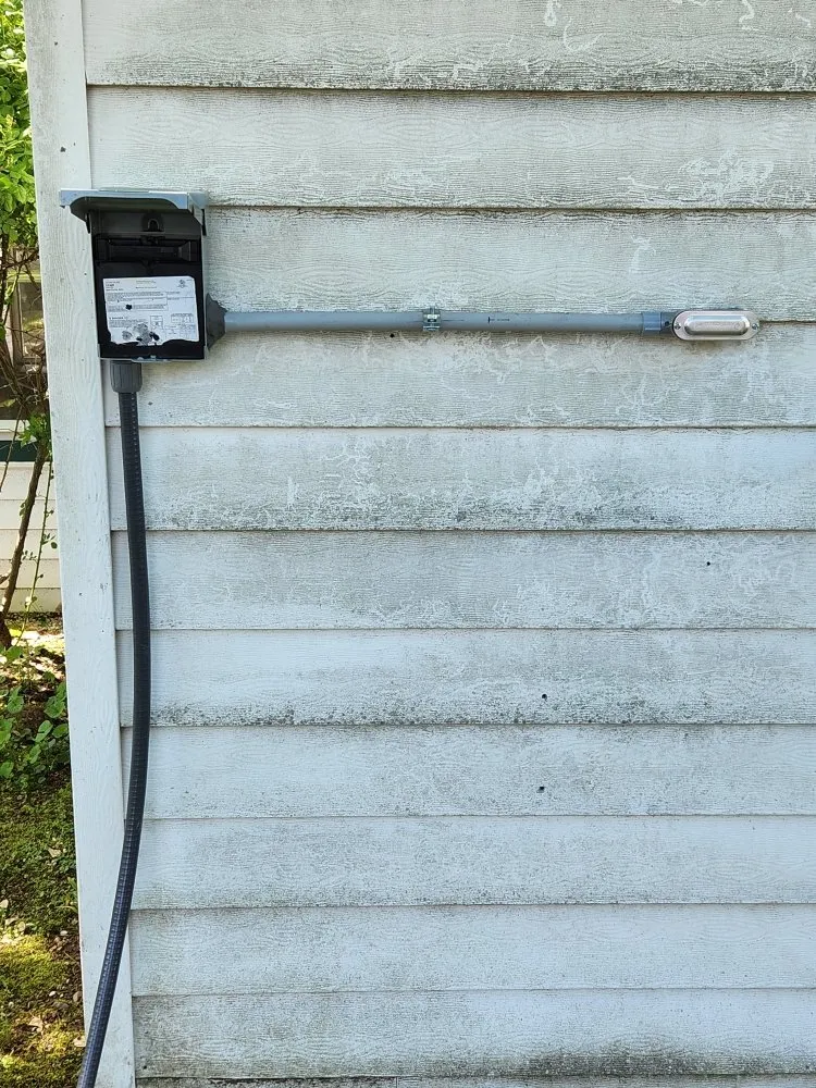 Slide of DHJ Electric