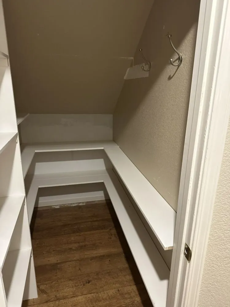 Slide of DI Elite Construction Services