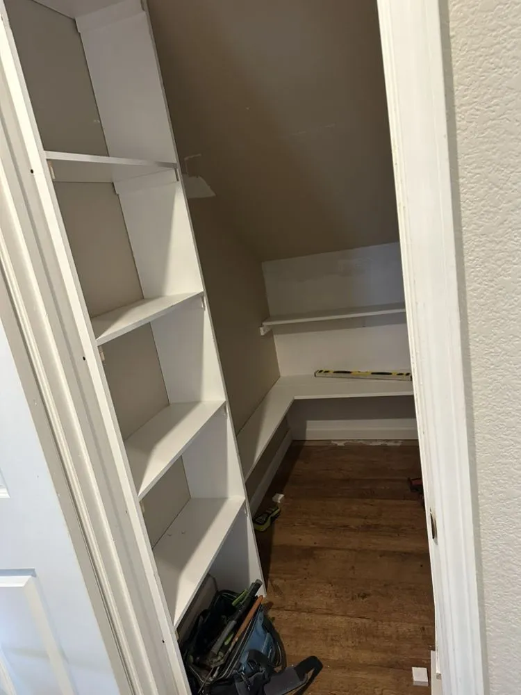 Slide of DI Elite Construction Services