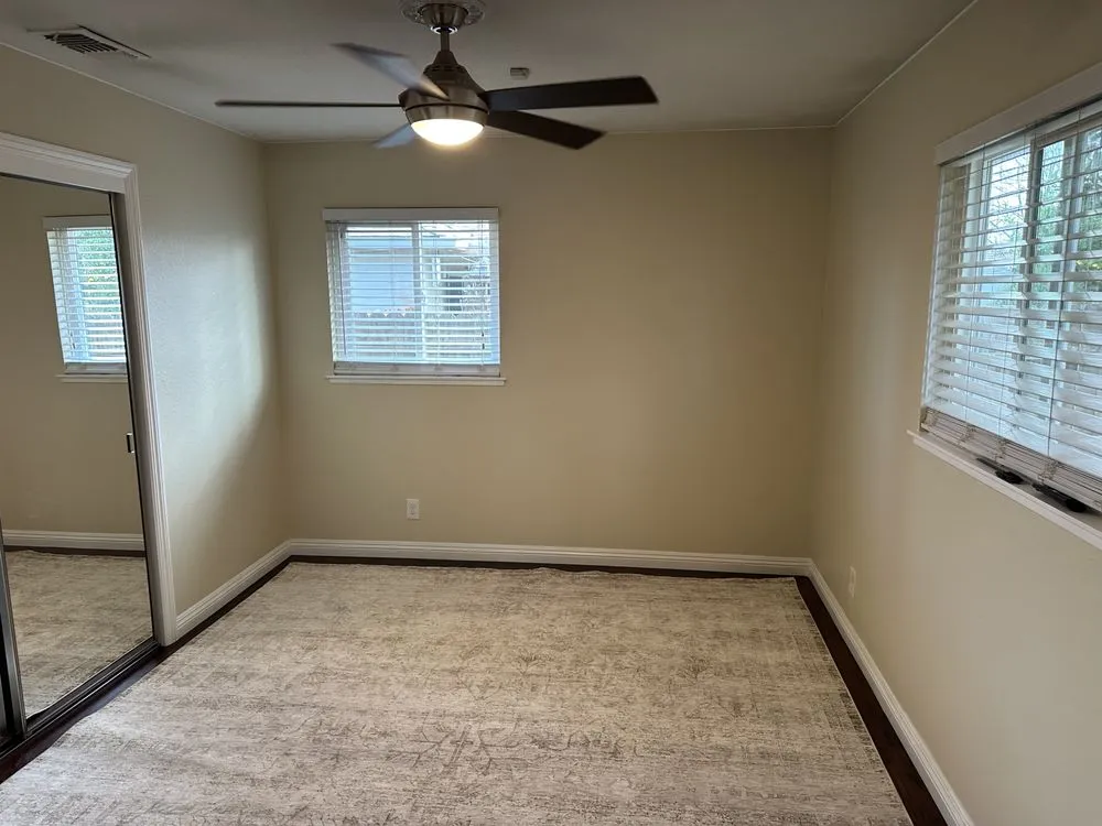 Slide of DI Elite Construction Services