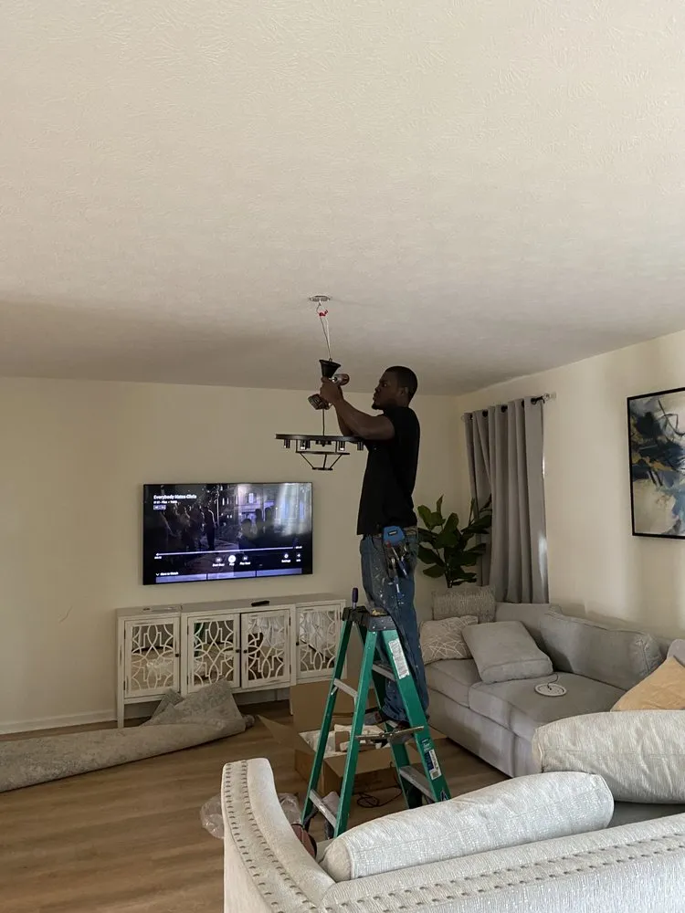 Slide of Diamalaye Electric